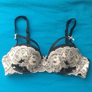 Victoria’s Secret bra